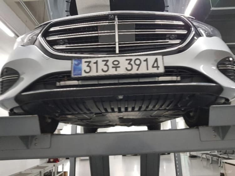 E-Class W214