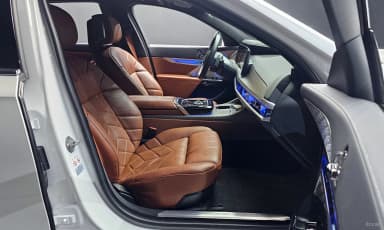 7 Series (G70)