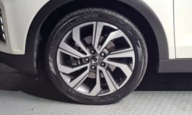 Berry New Tivoli