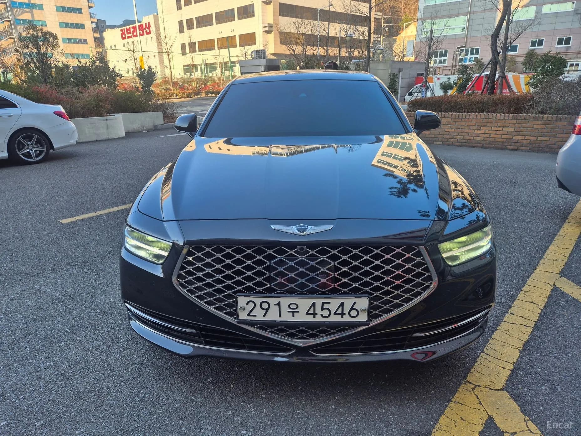 G90