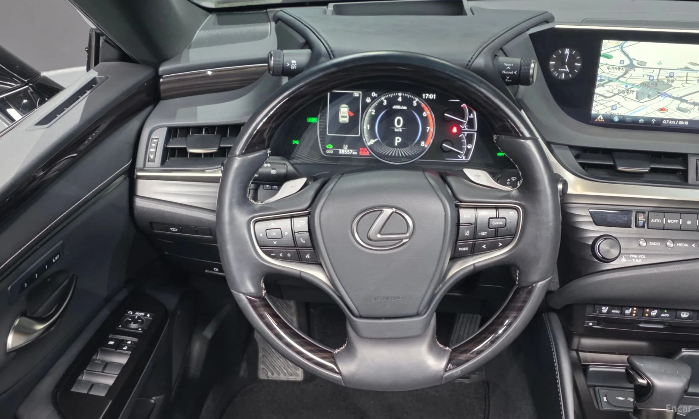 ES300h 7th Generation