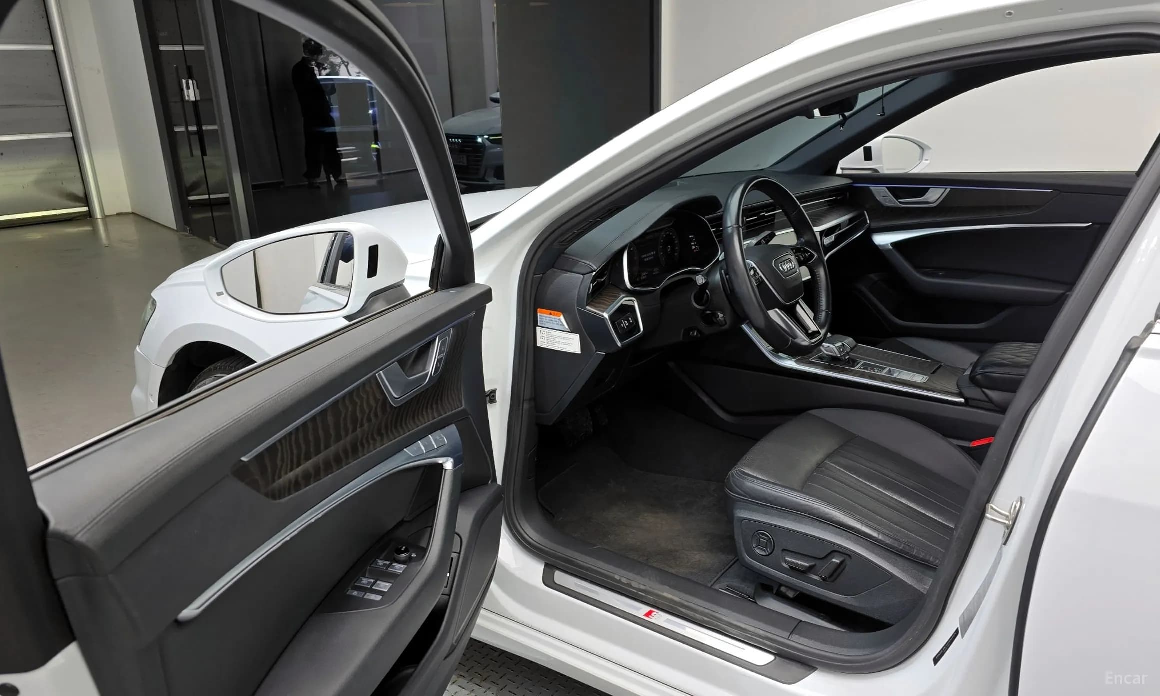 A6 (C8)