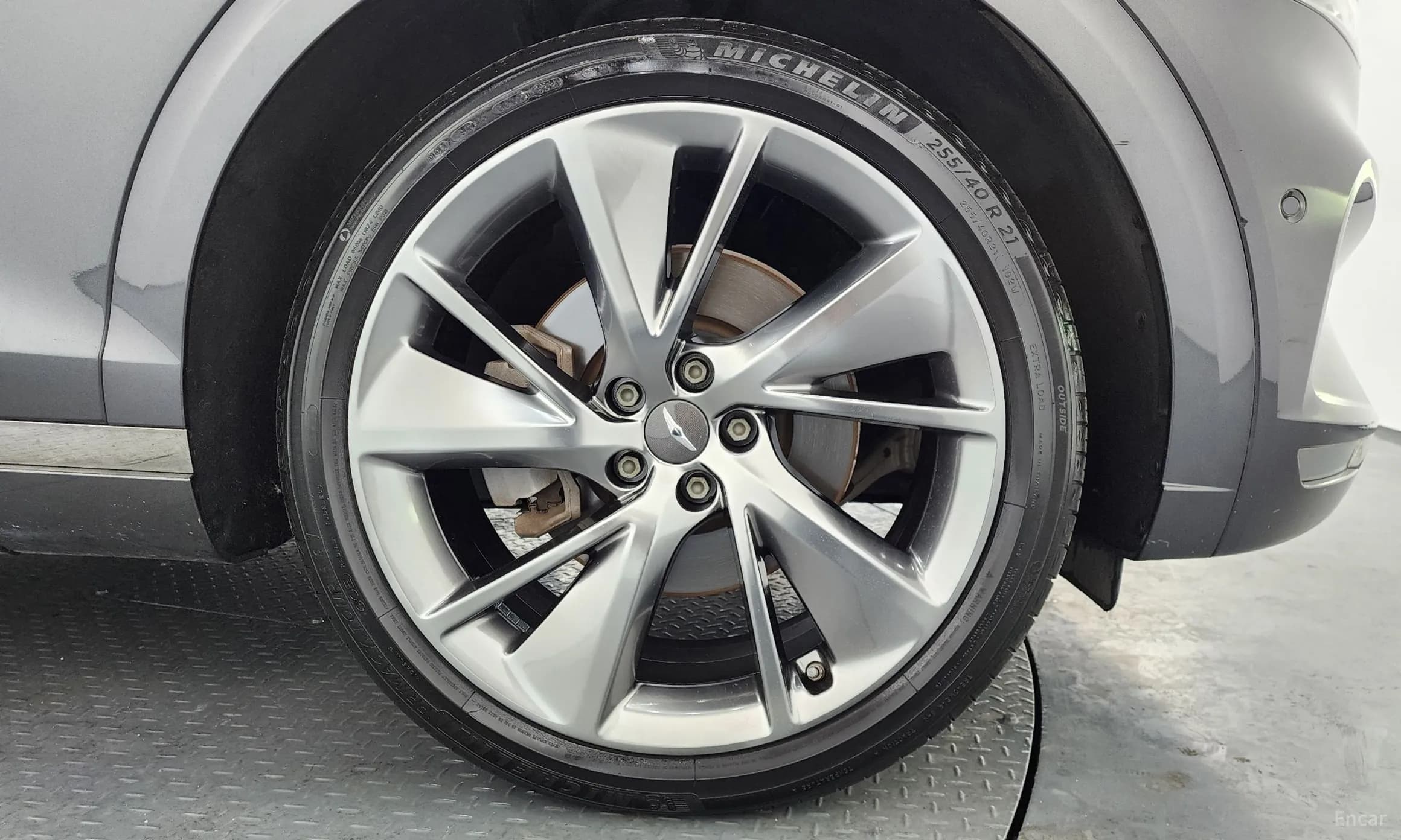 GV70