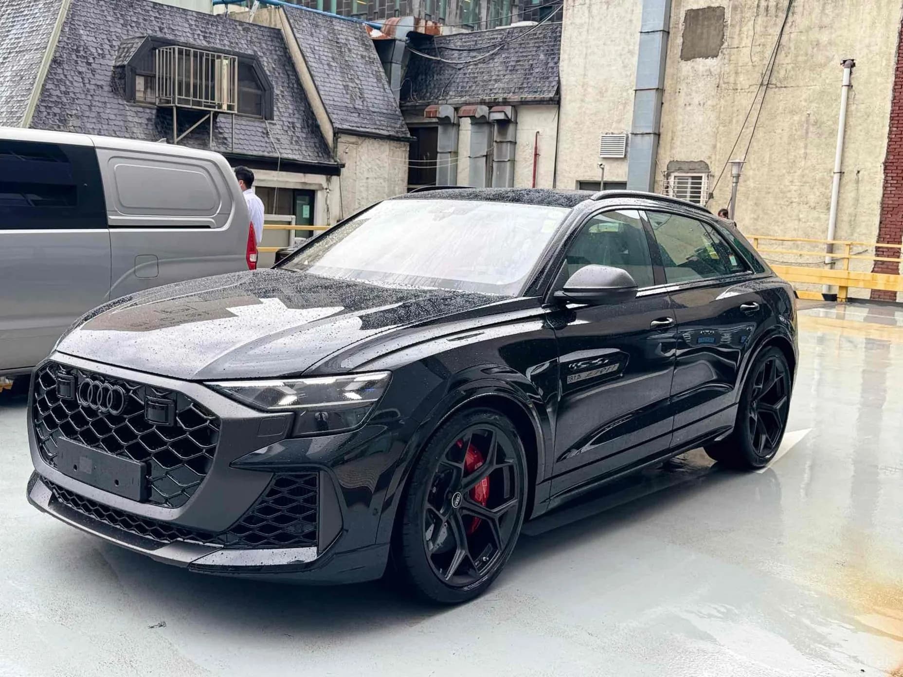 RSQ8 (4M)
