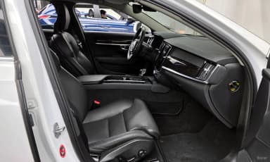 S90