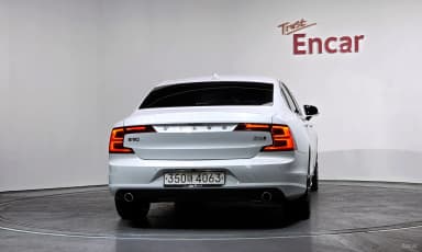S90