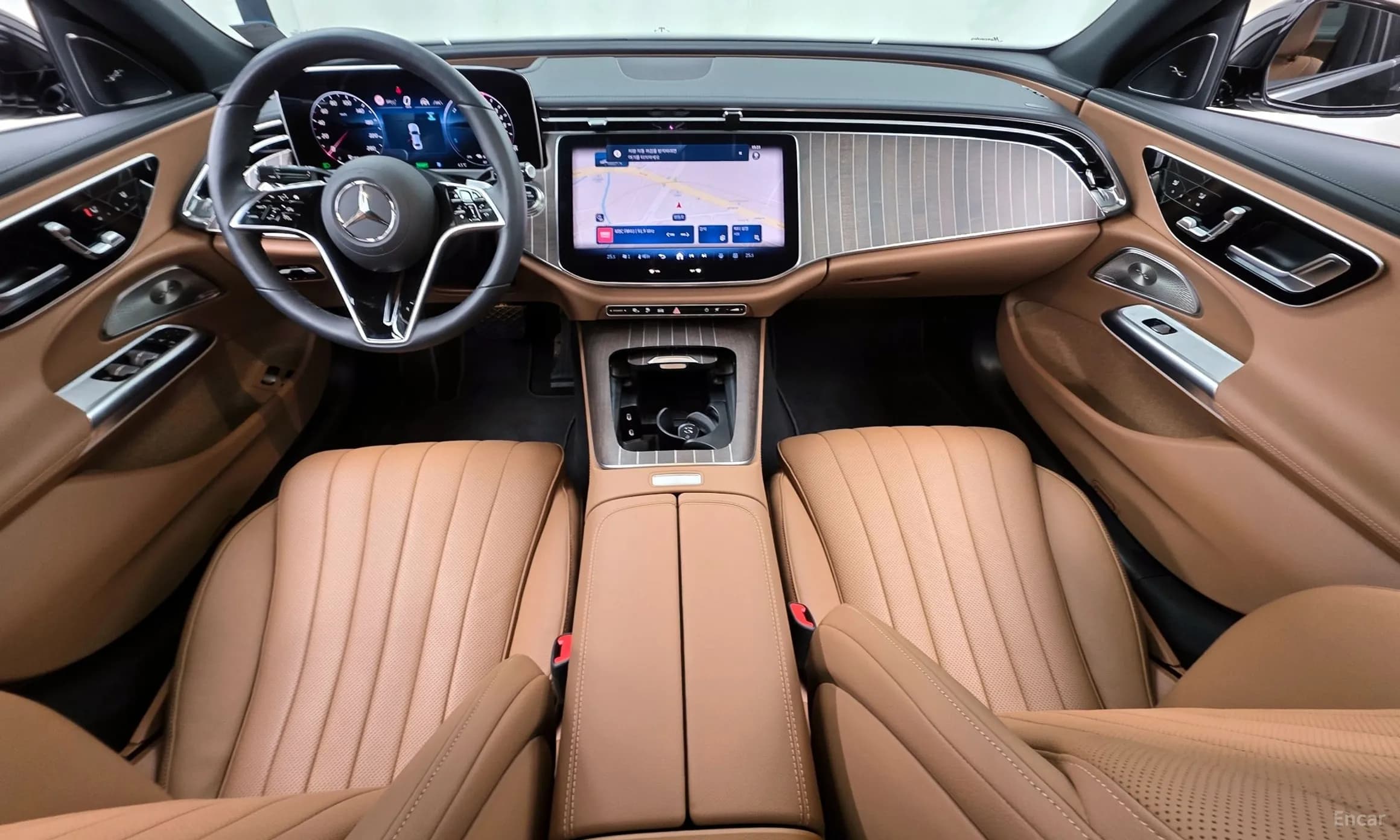E-Class W214
