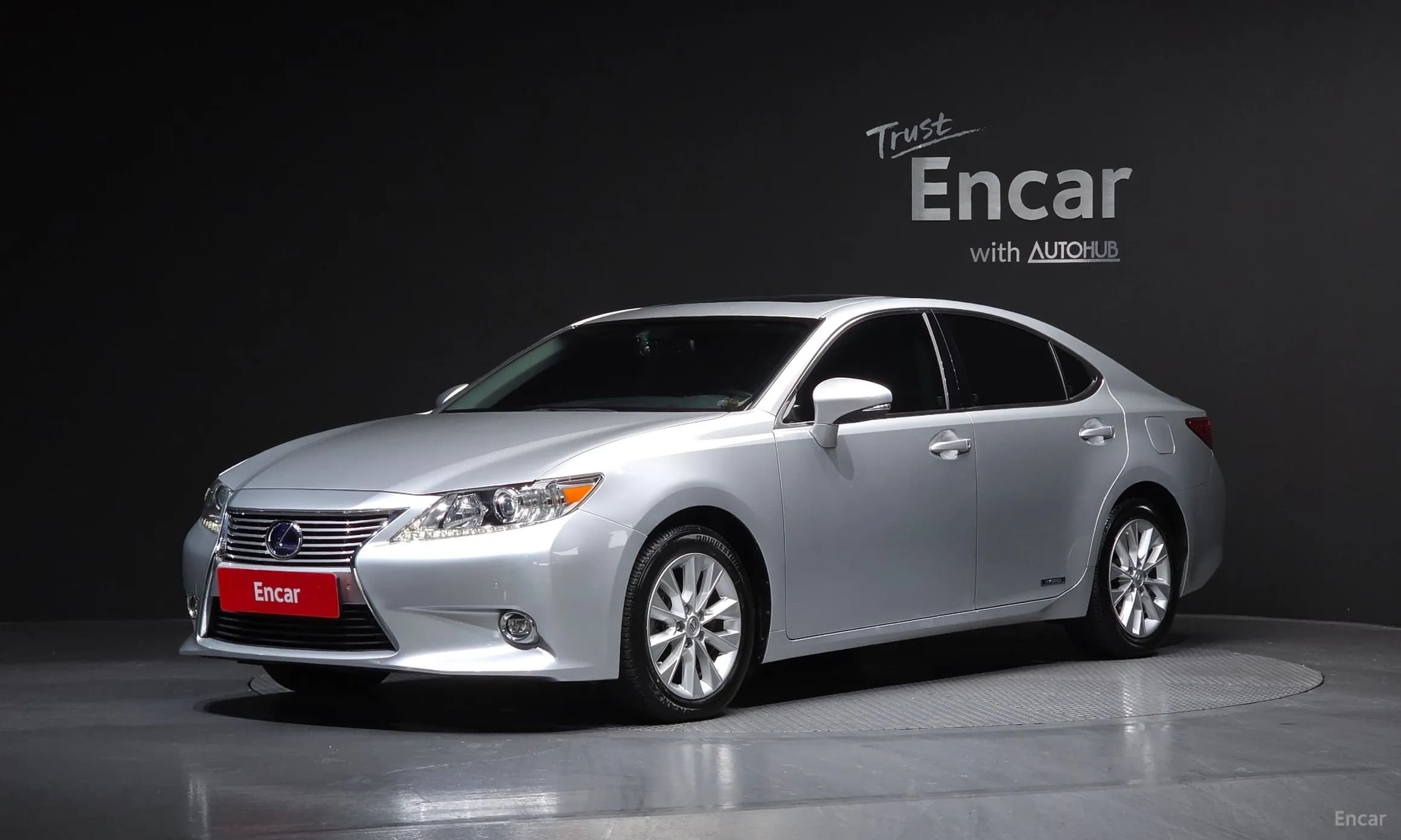 New ES300h