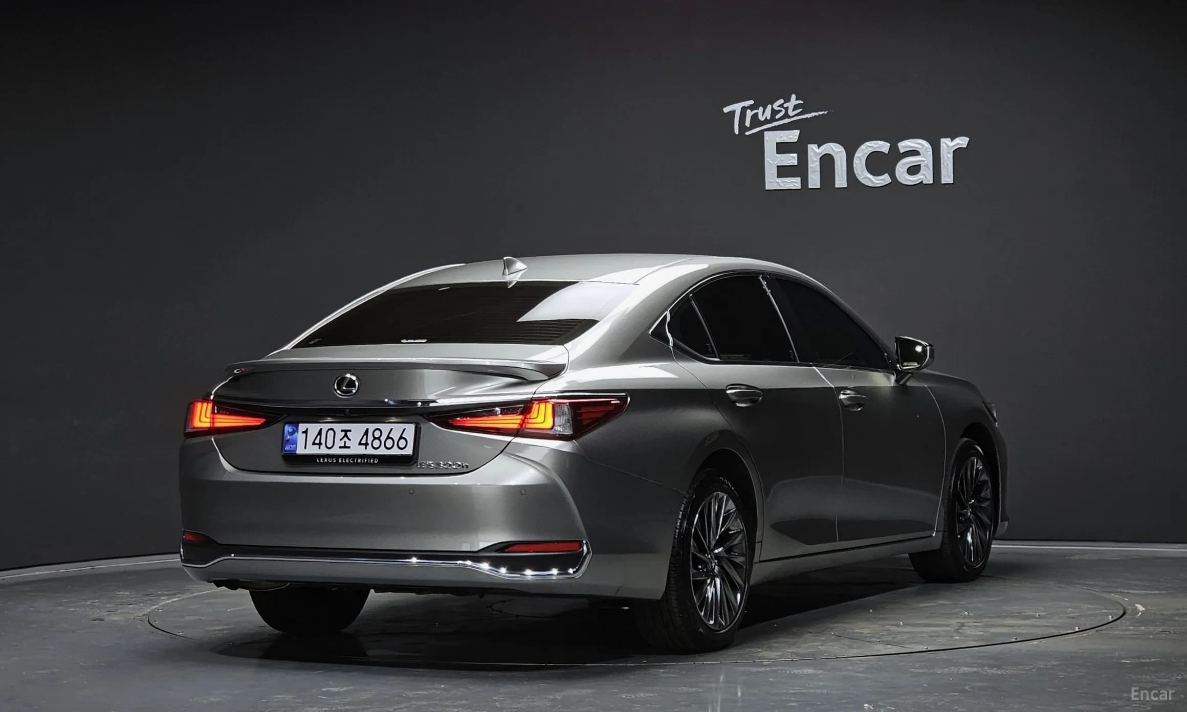 ES300h 7th Generation