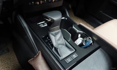 ES300h 7th Generation