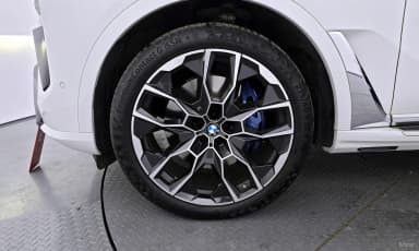 X7 (G07)