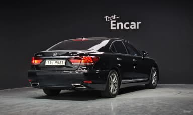 LS460