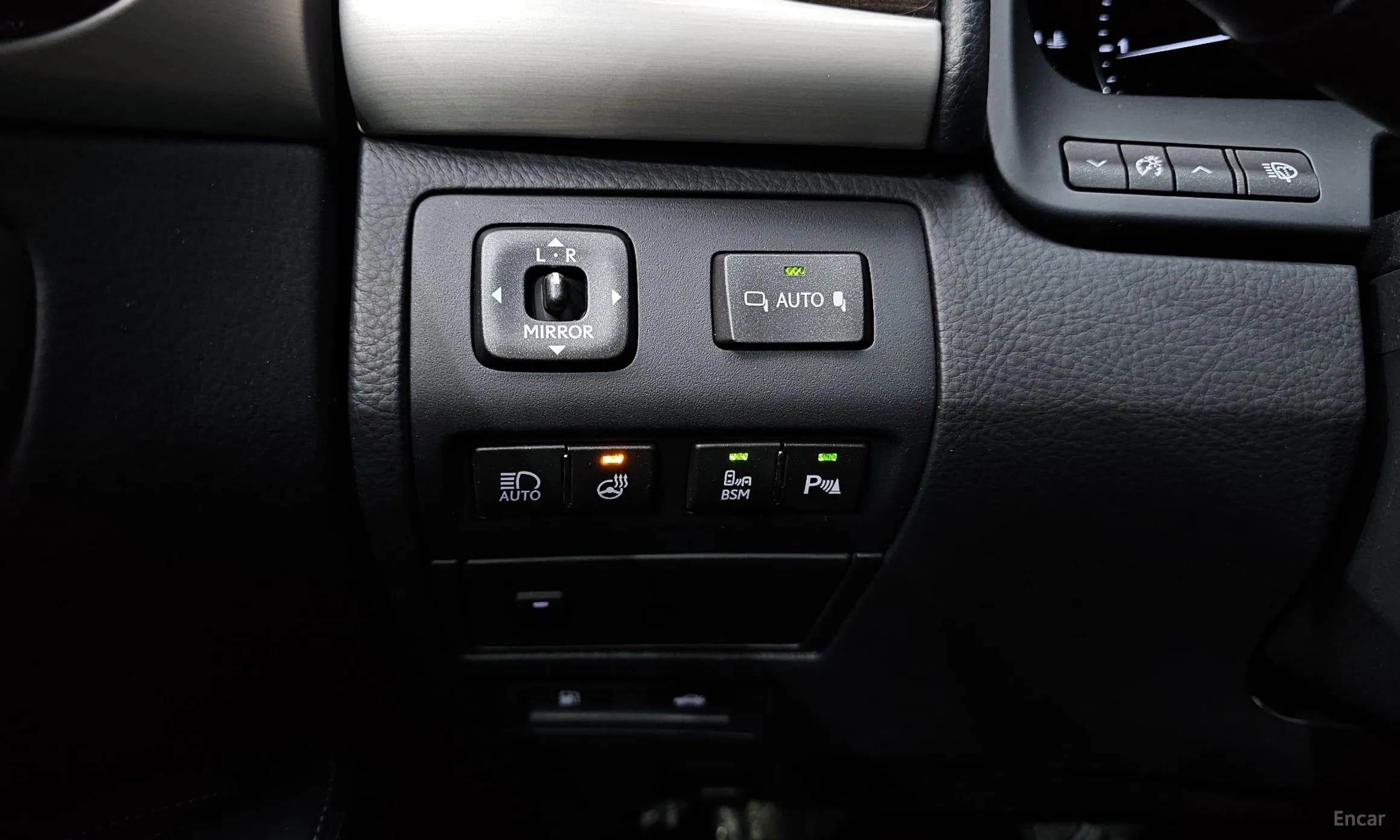 LS460
