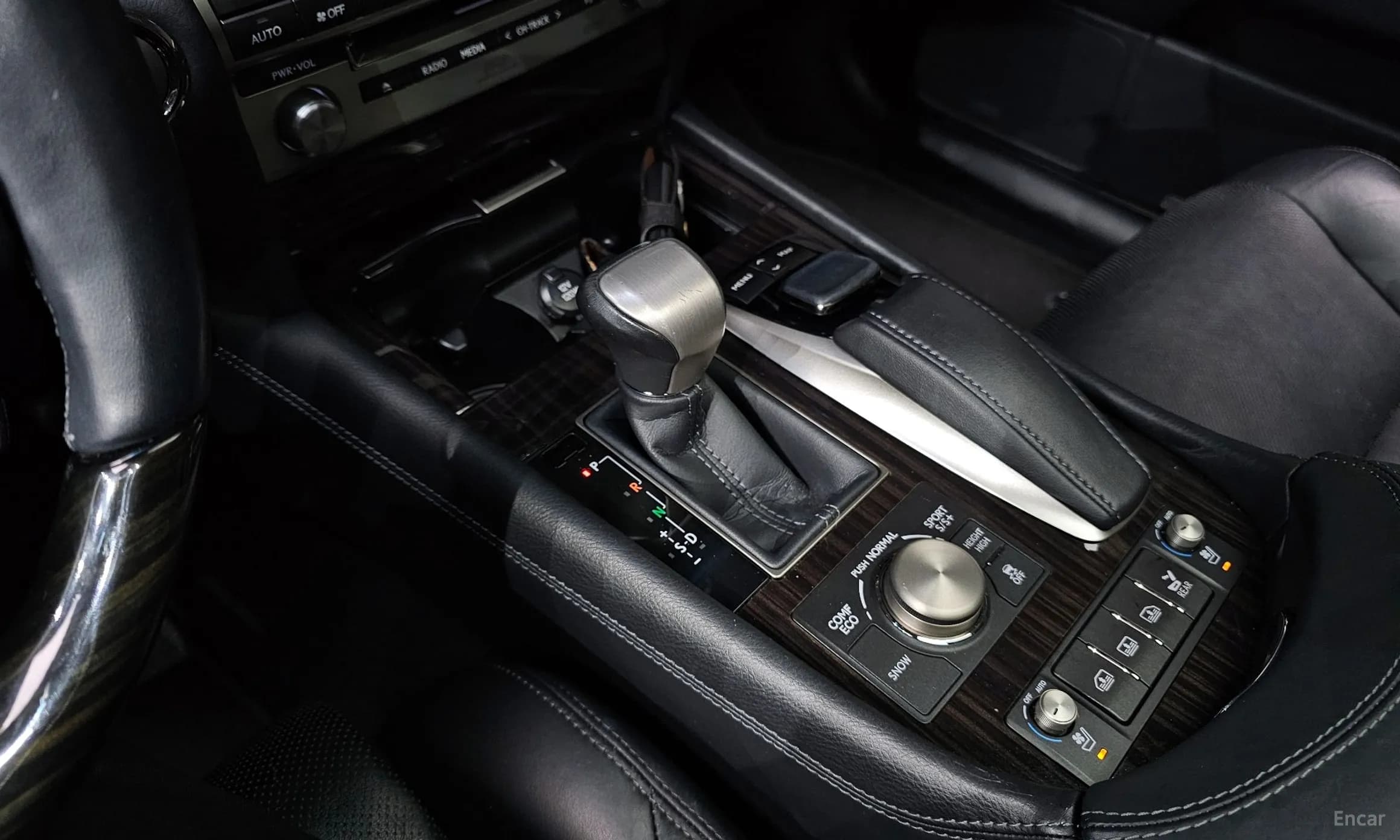 LS460