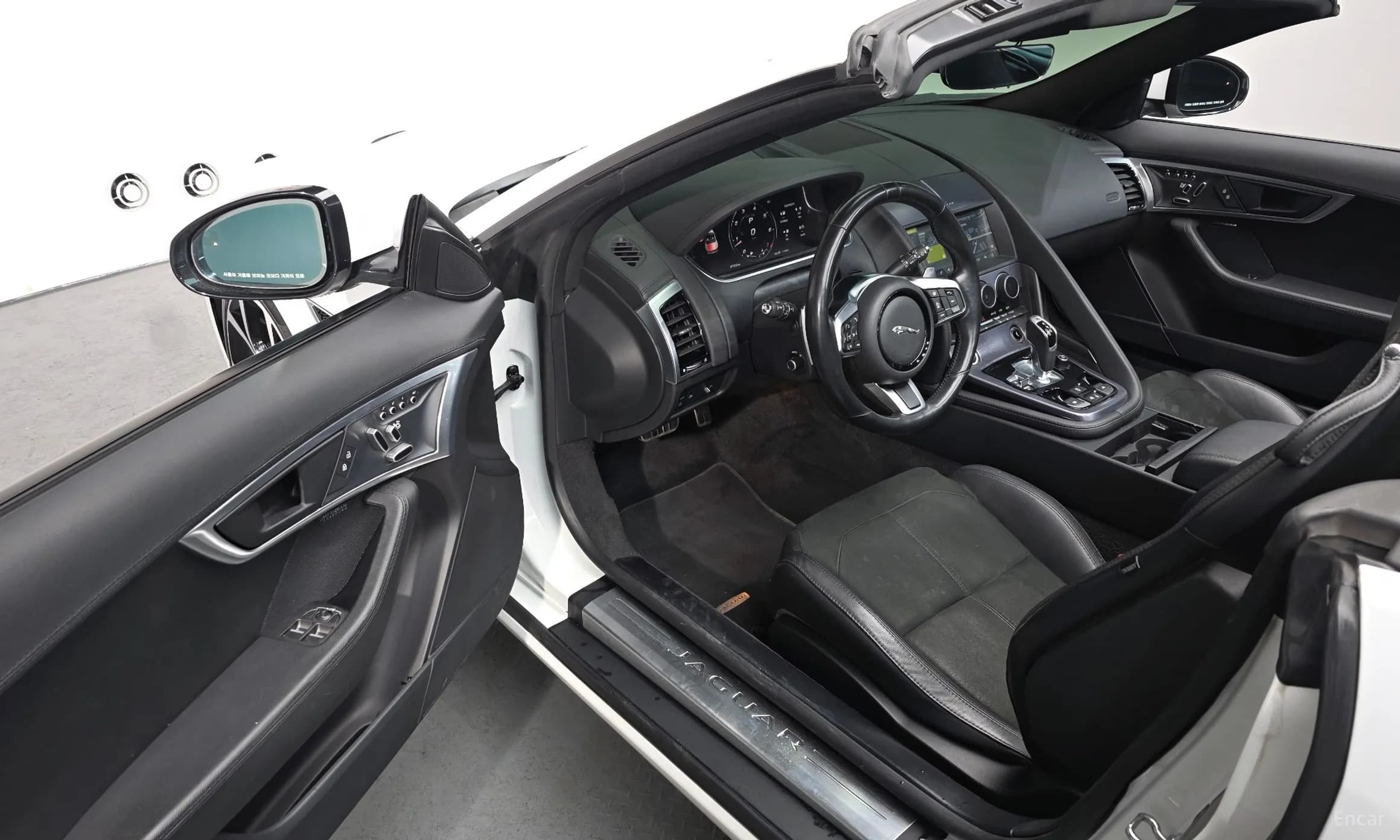 F-TYPE