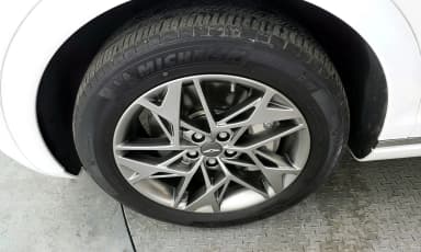 GV70