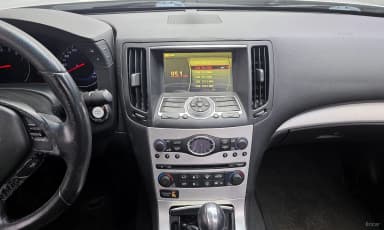 G37