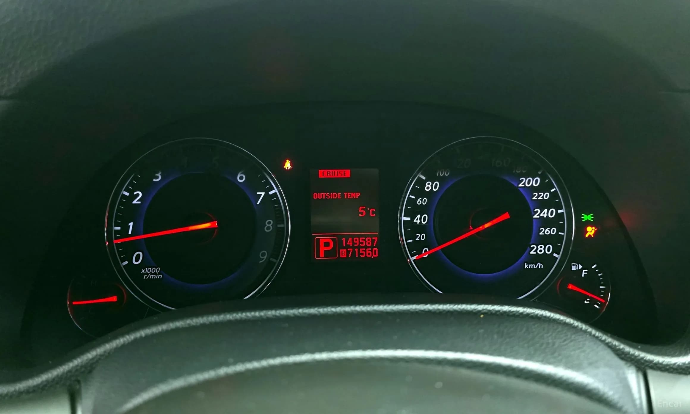 G37