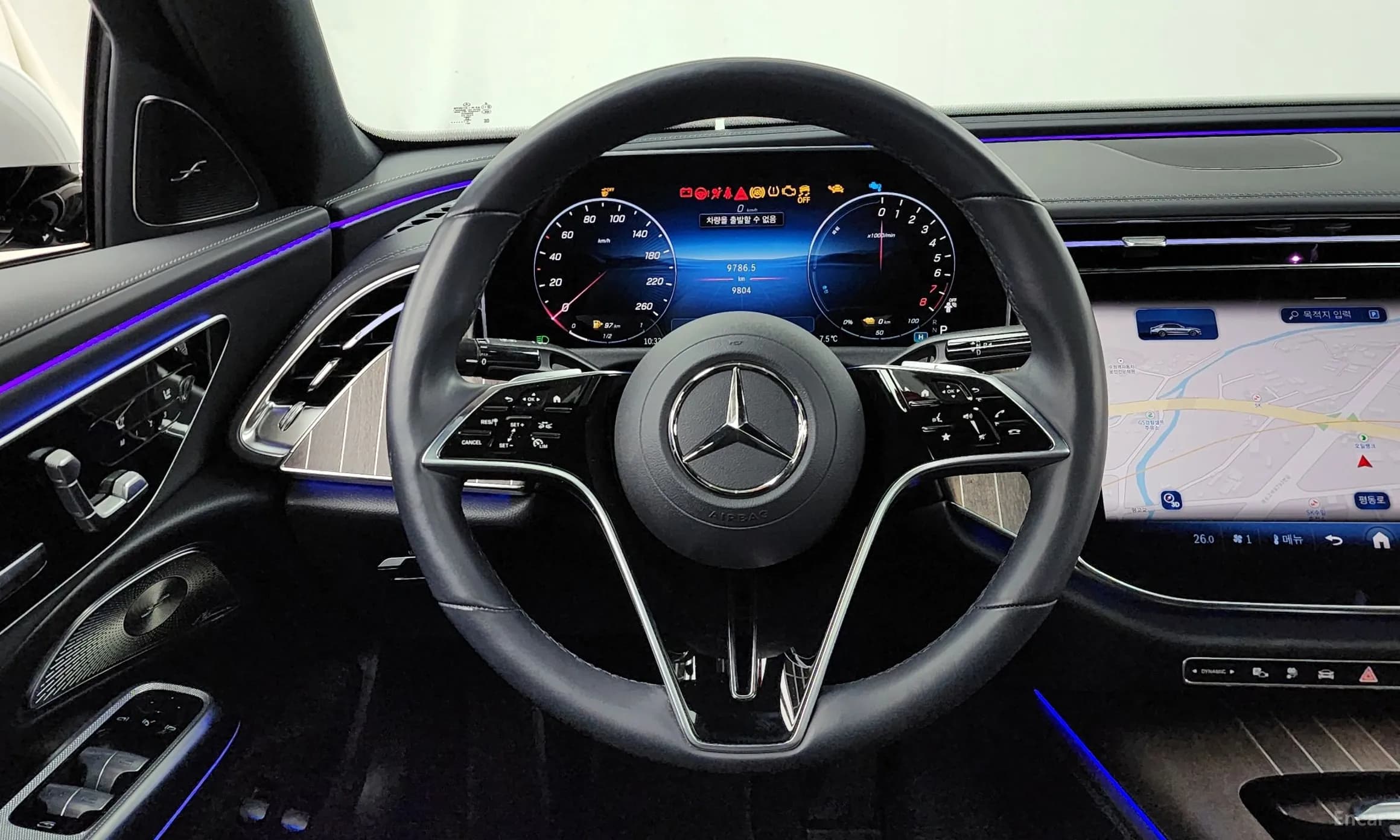 E-Class W214
