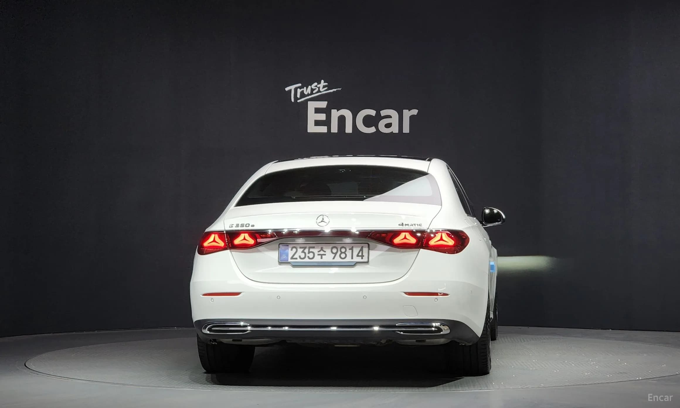 E-Class W214