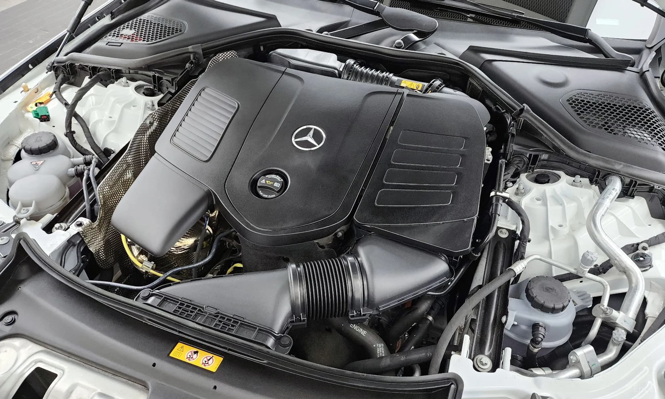 E-Class W214
