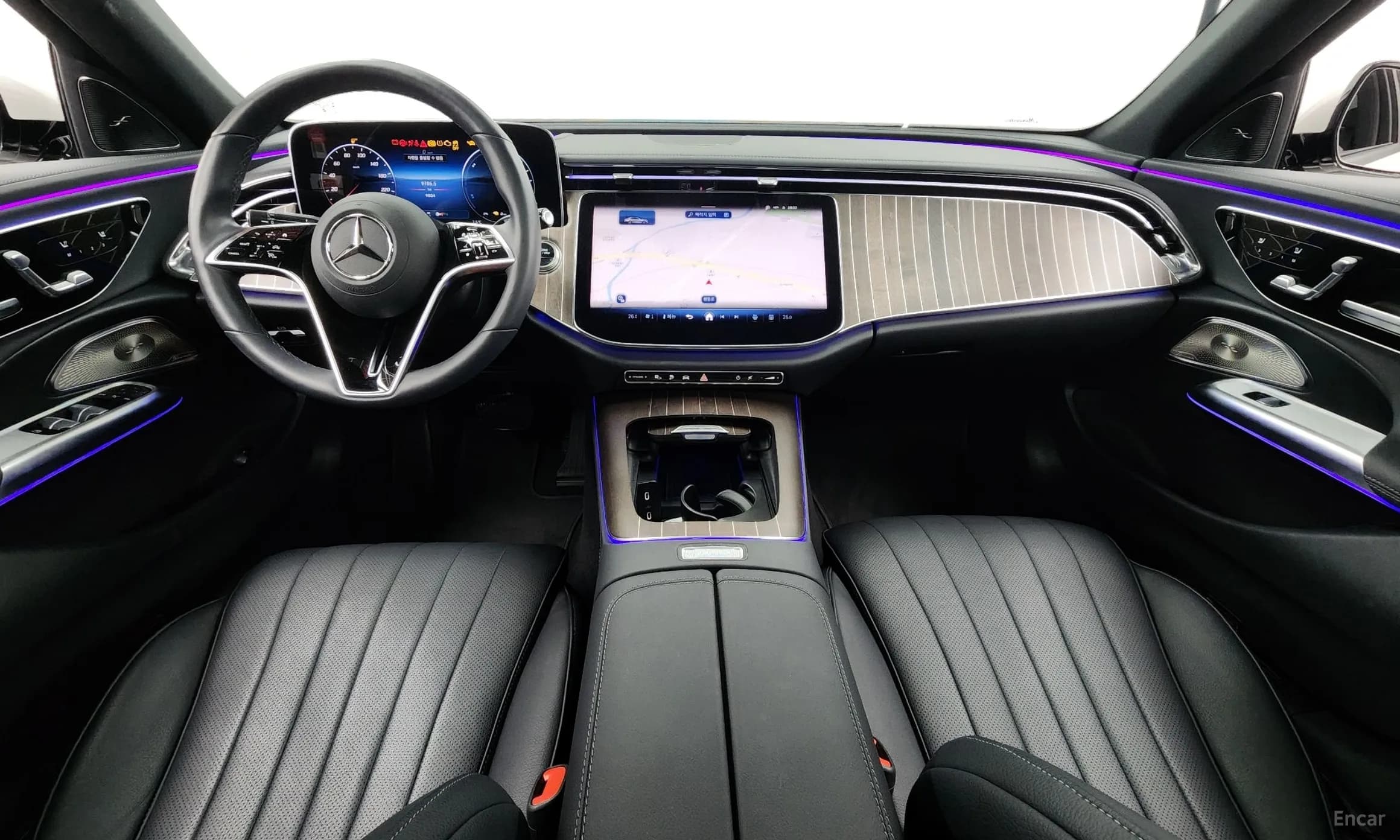 E-Class W214