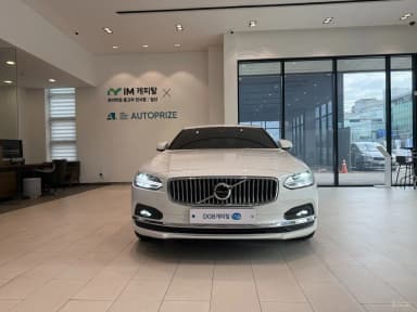 S90