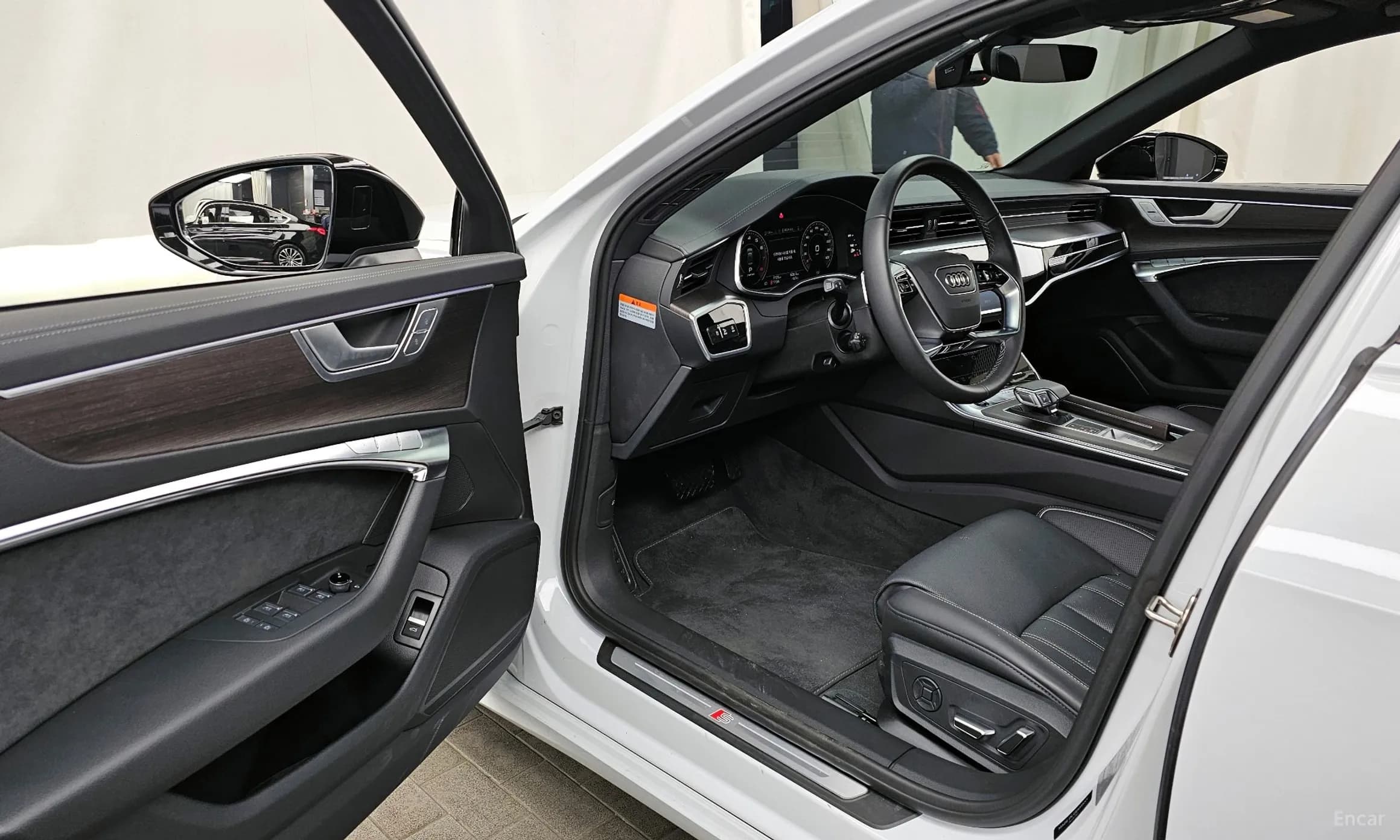 A6 (C8)