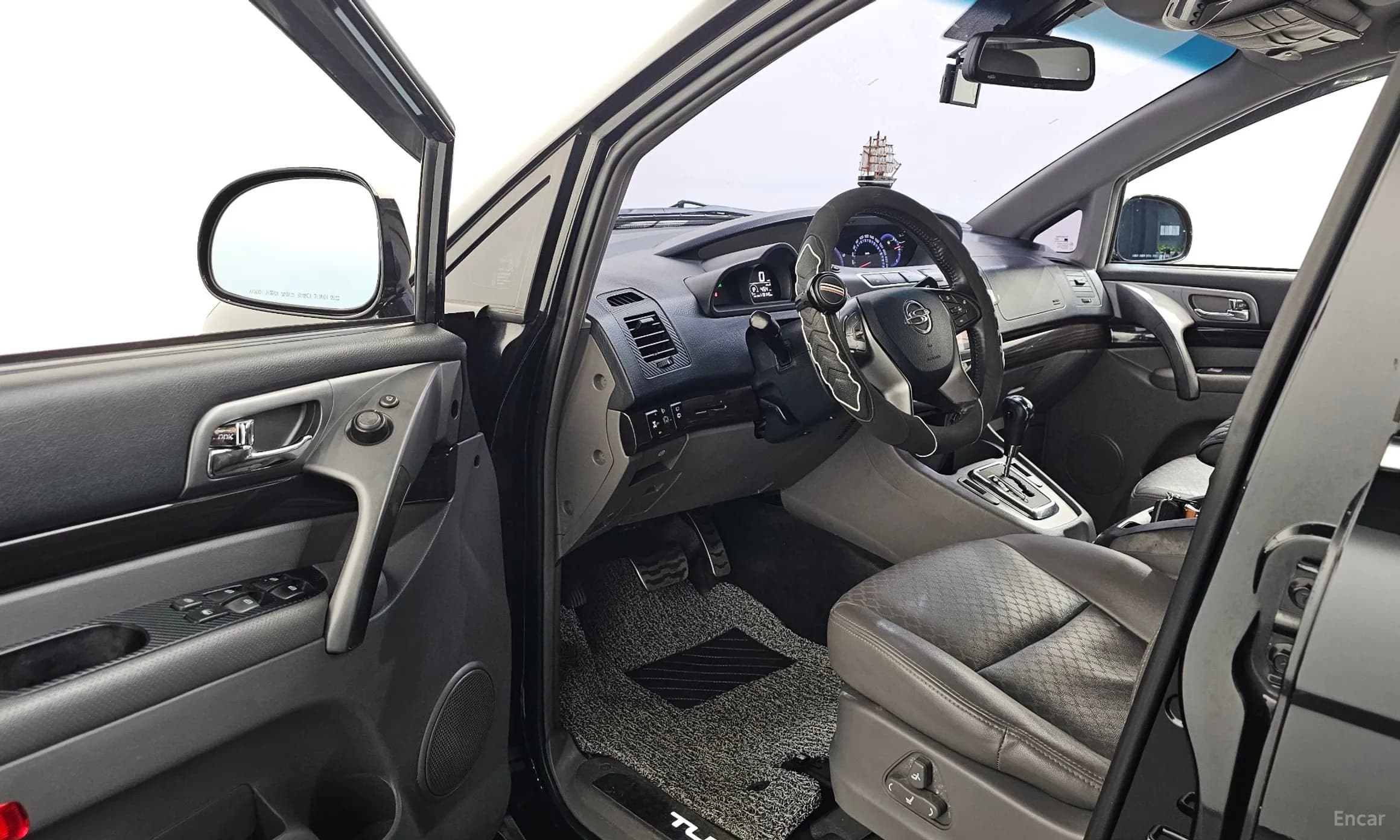 Korando Turismo
