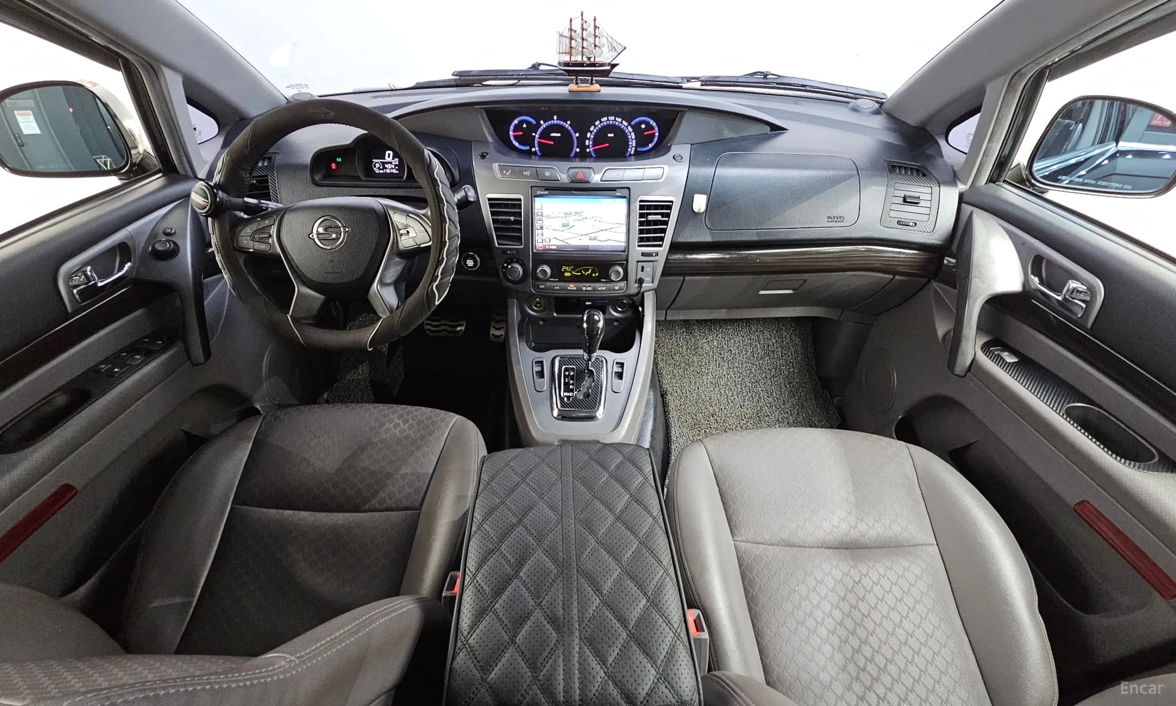 Korando Turismo