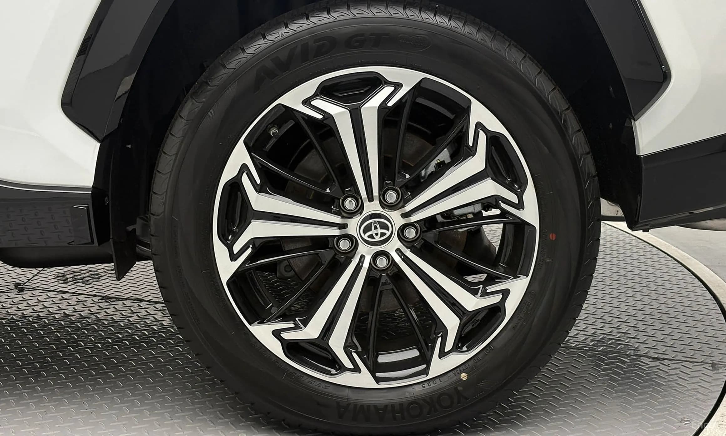 RAV4 5th Generation