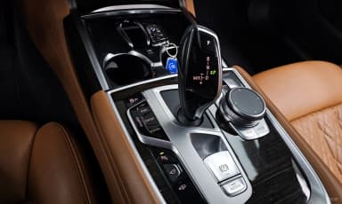 7 Series (G11)