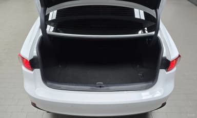 New IS200t