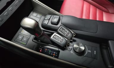 New IS200t