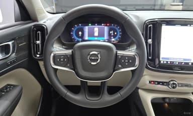 XC40