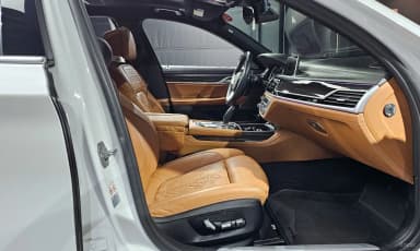 7 Series (G11)