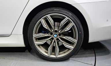 7 Series (G11)