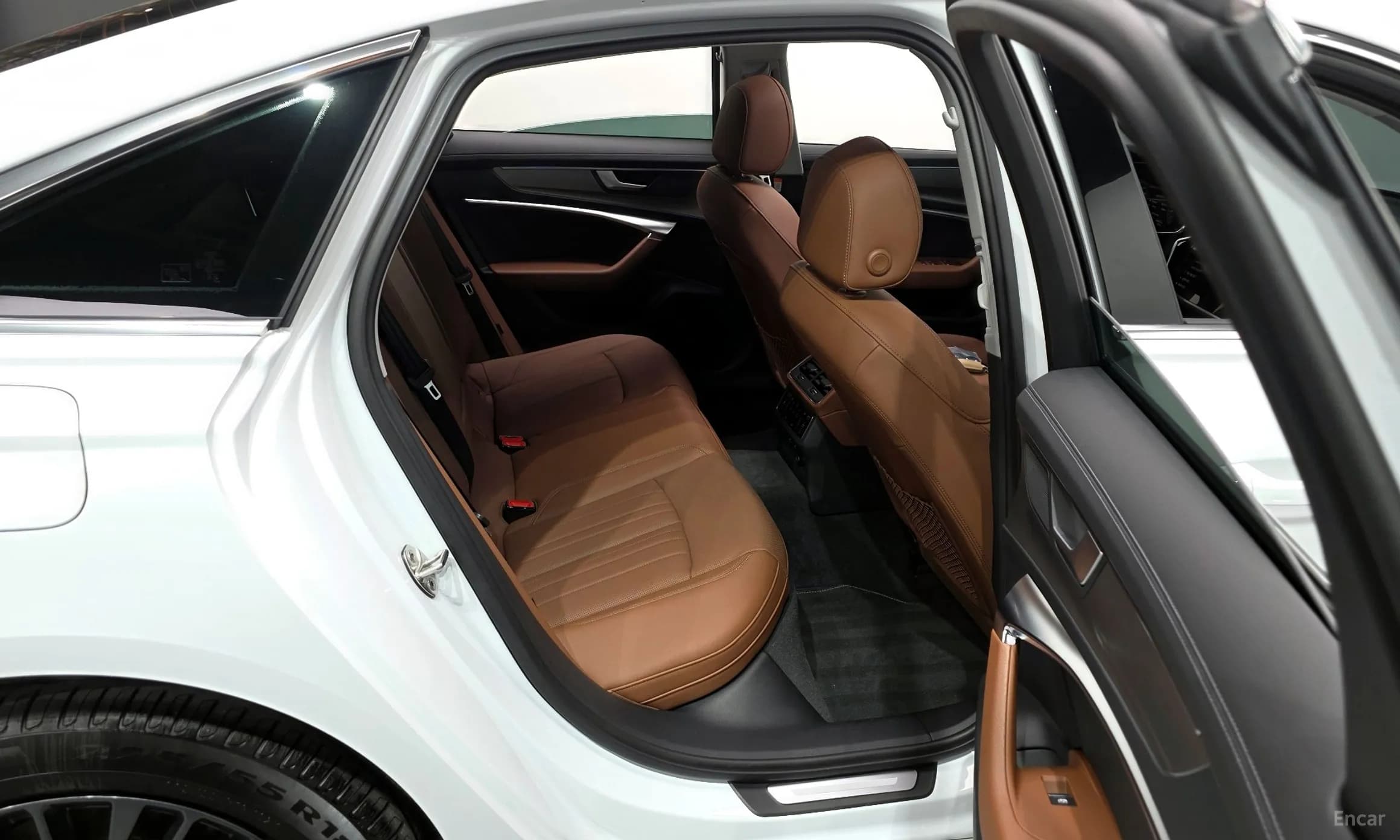A6 (C8)