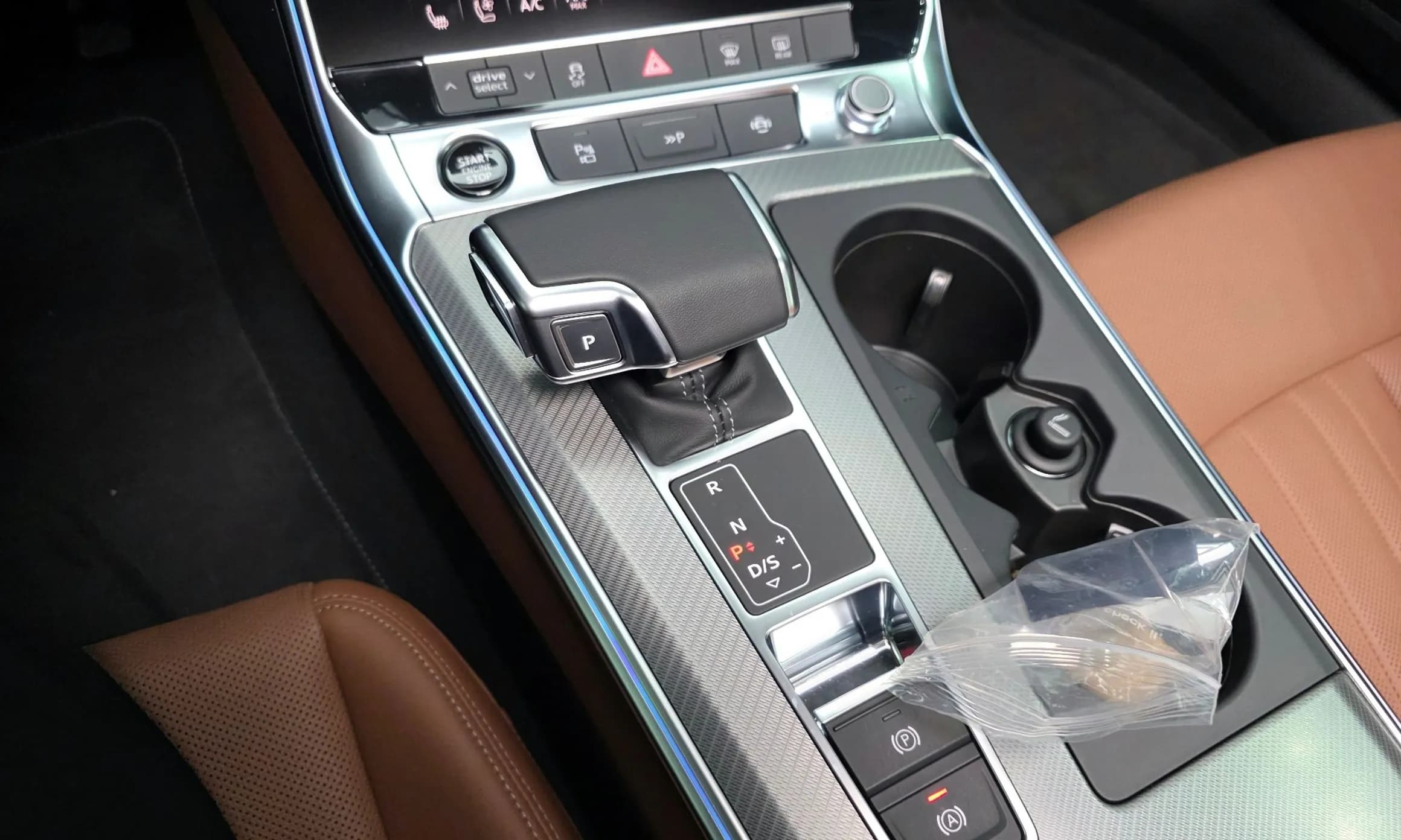 A6 (C8)