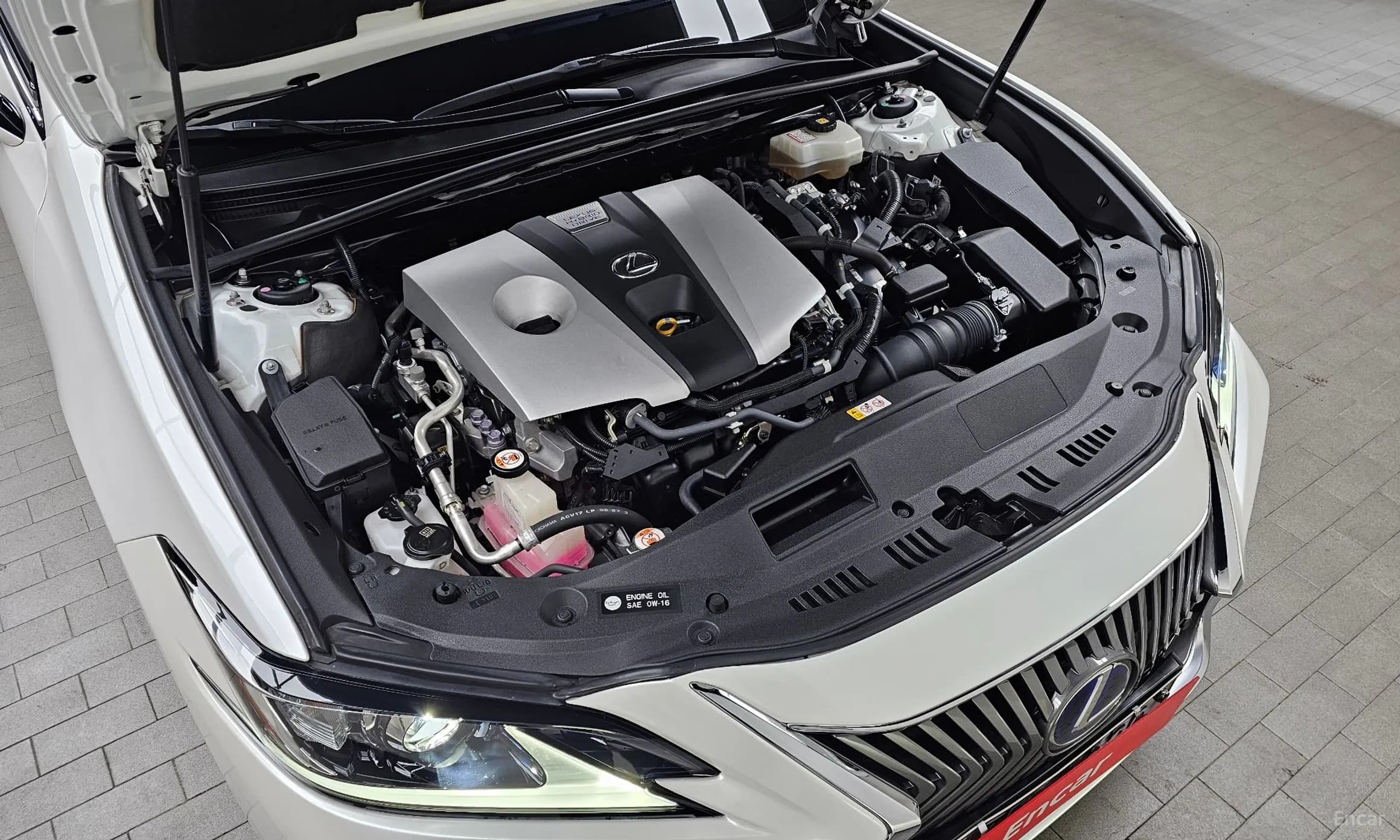 ES300h 7th Generation