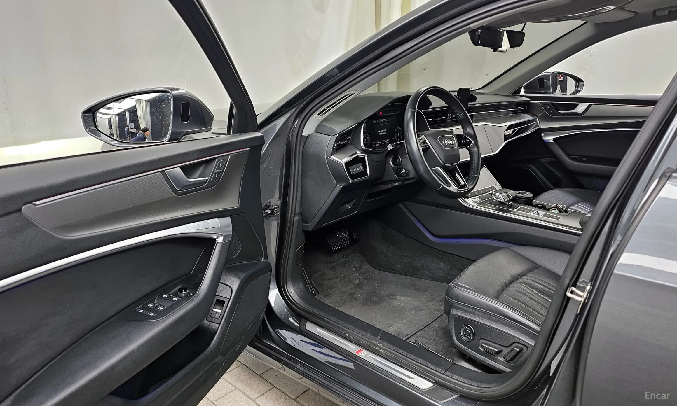 A6 (C8)