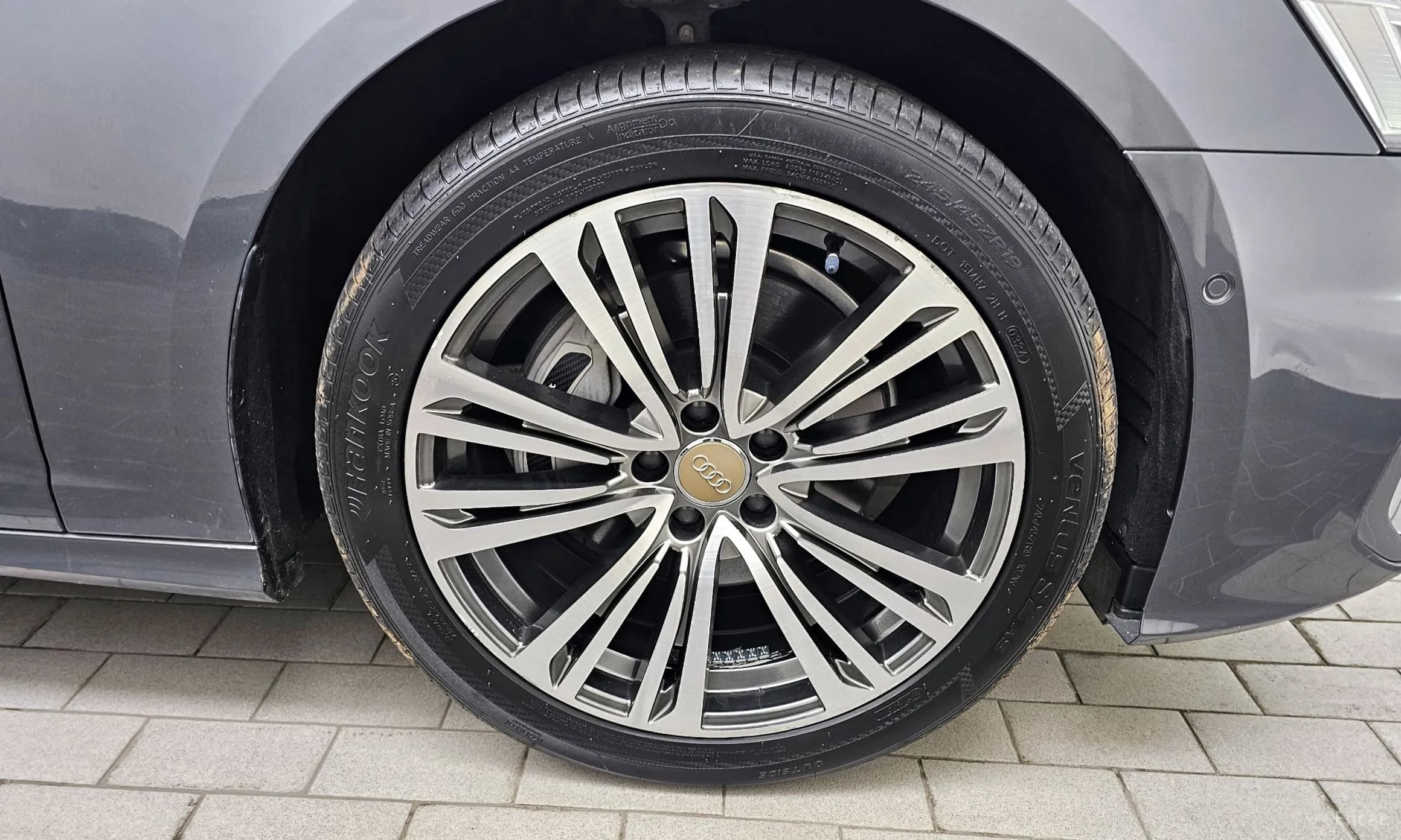 A6 (C8)
