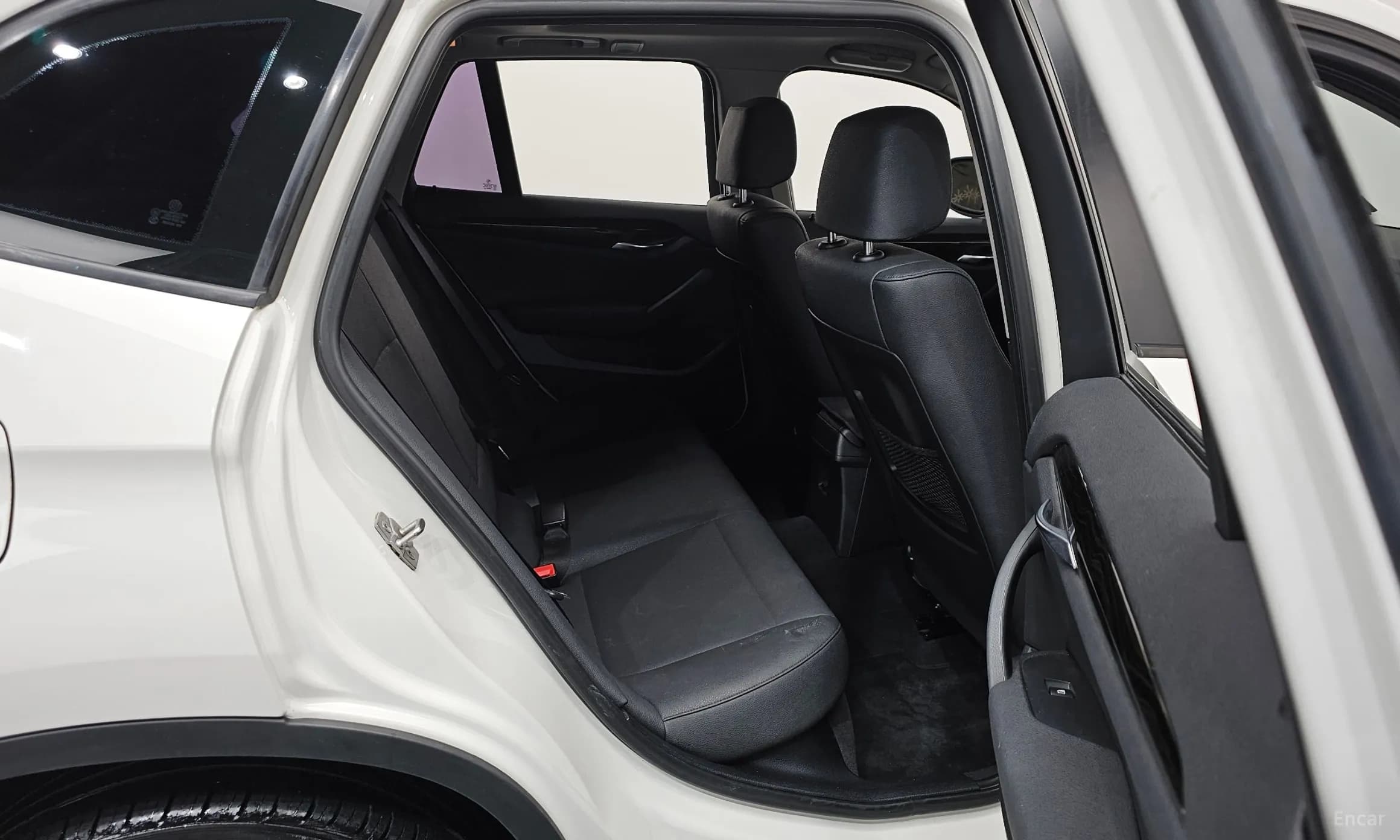 X1 (E84)