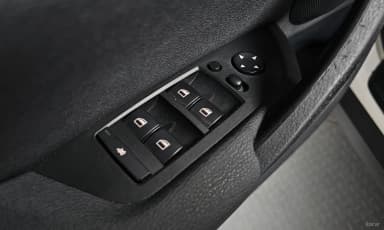 X1 (E84)