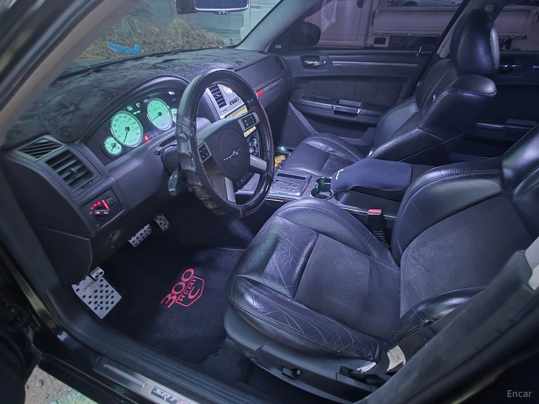 300C