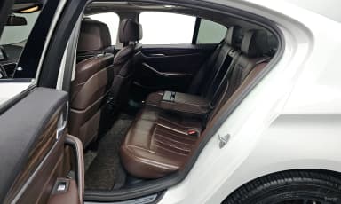 5 Series (G30)