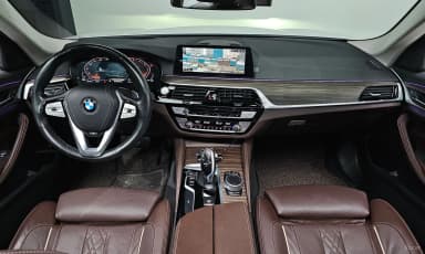 5 Series (G30)