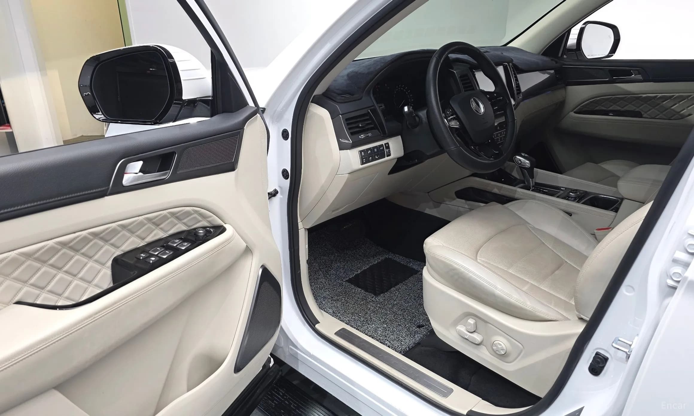 G4 Rexton