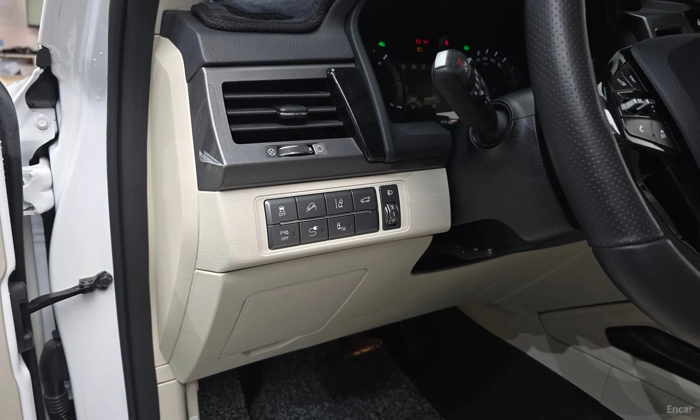 G4 Rexton