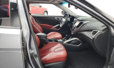 Veloster